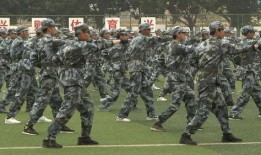 最新军训爆料新闻报道,揭秘军营生活与训练强度